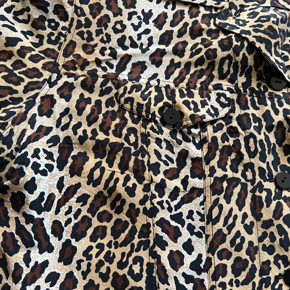 Transitions Women's Animal Print 100% Silk Button Down Top - Picture 3 of 7